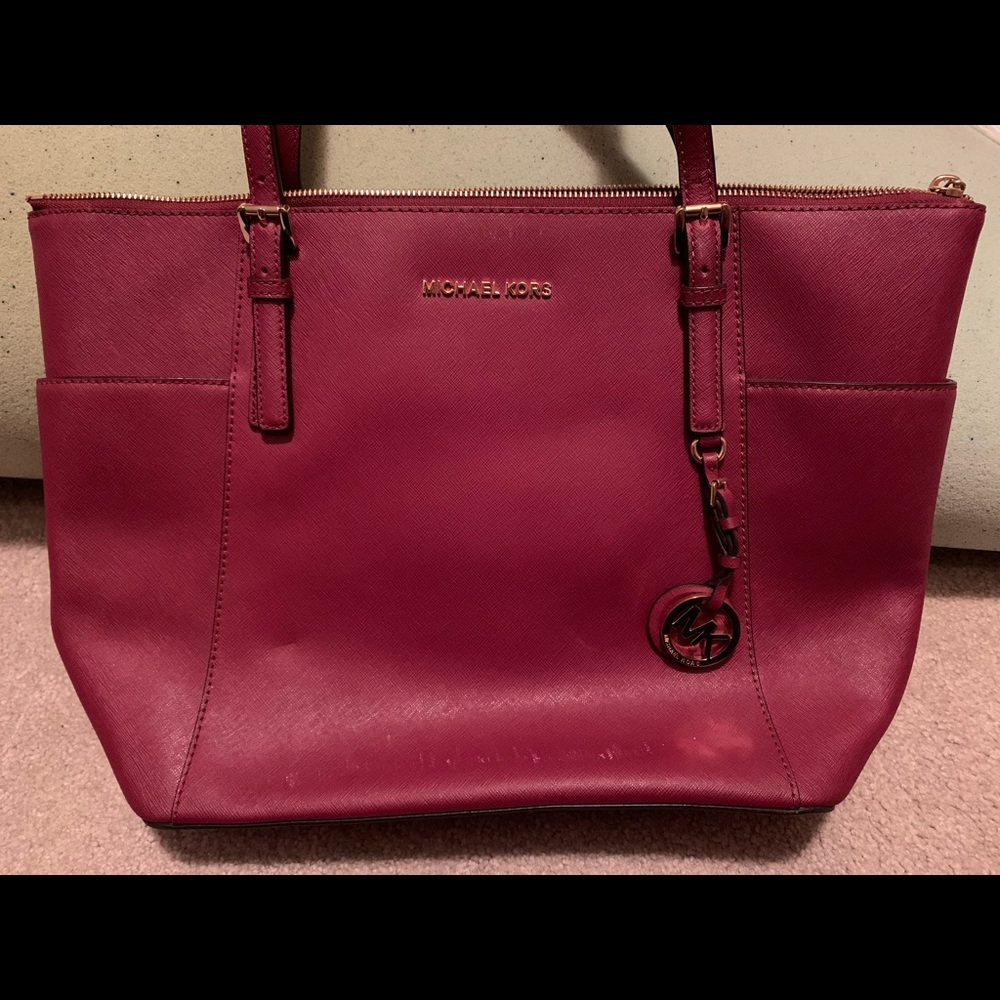 Michael Kors tote bag. Used. Smoke free home!